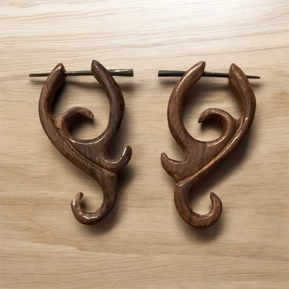Gorgeous tribal style faux gauge earrings